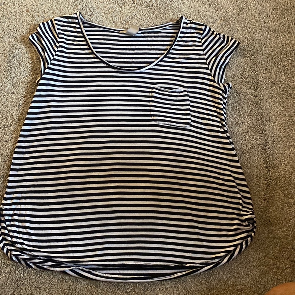 H&M BLACK AND WHITE STRIPED SHIRT